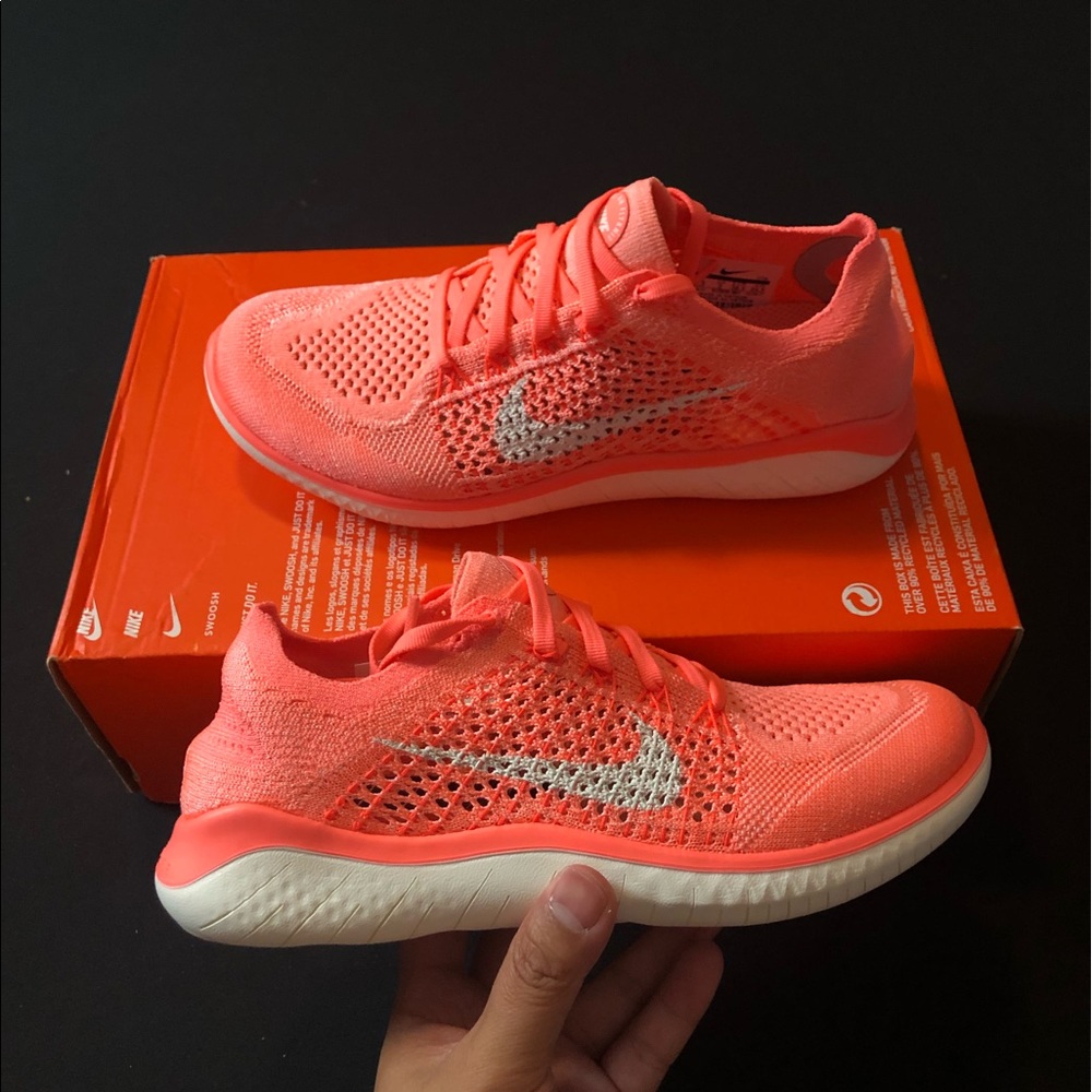 Nike Women’s Free RN Flyknit 2017